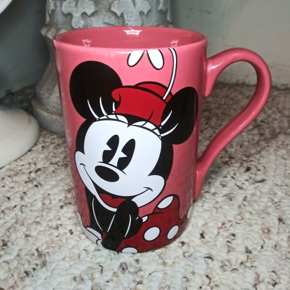Disney Store Rosy Red Bashful Minnie Mouse Large Coffee Mug